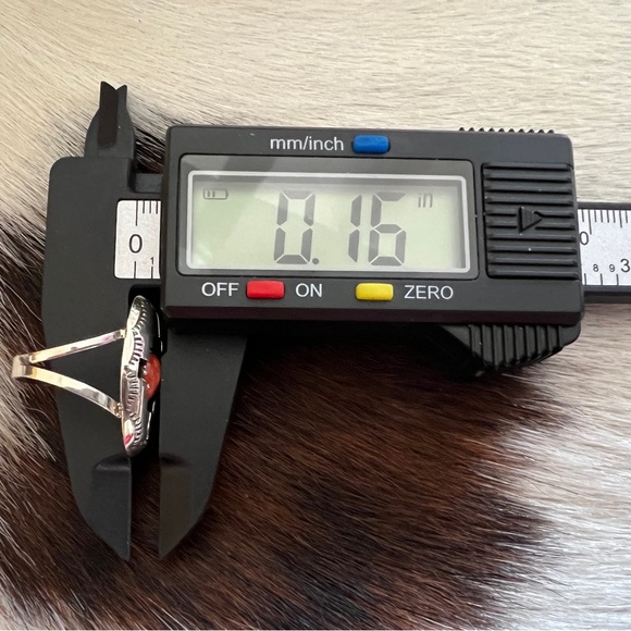 ❤️ Signed Native Felix Perry Red Spiny Shadow Box Ring Navajo Unisex Size 5.75 - Picture 13 of 13